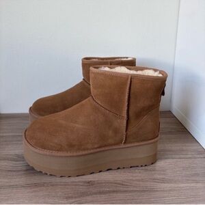UGG W CLASSIC ULTRA MINI PLATFORM Chestnut Sz 10 US NWT❤️